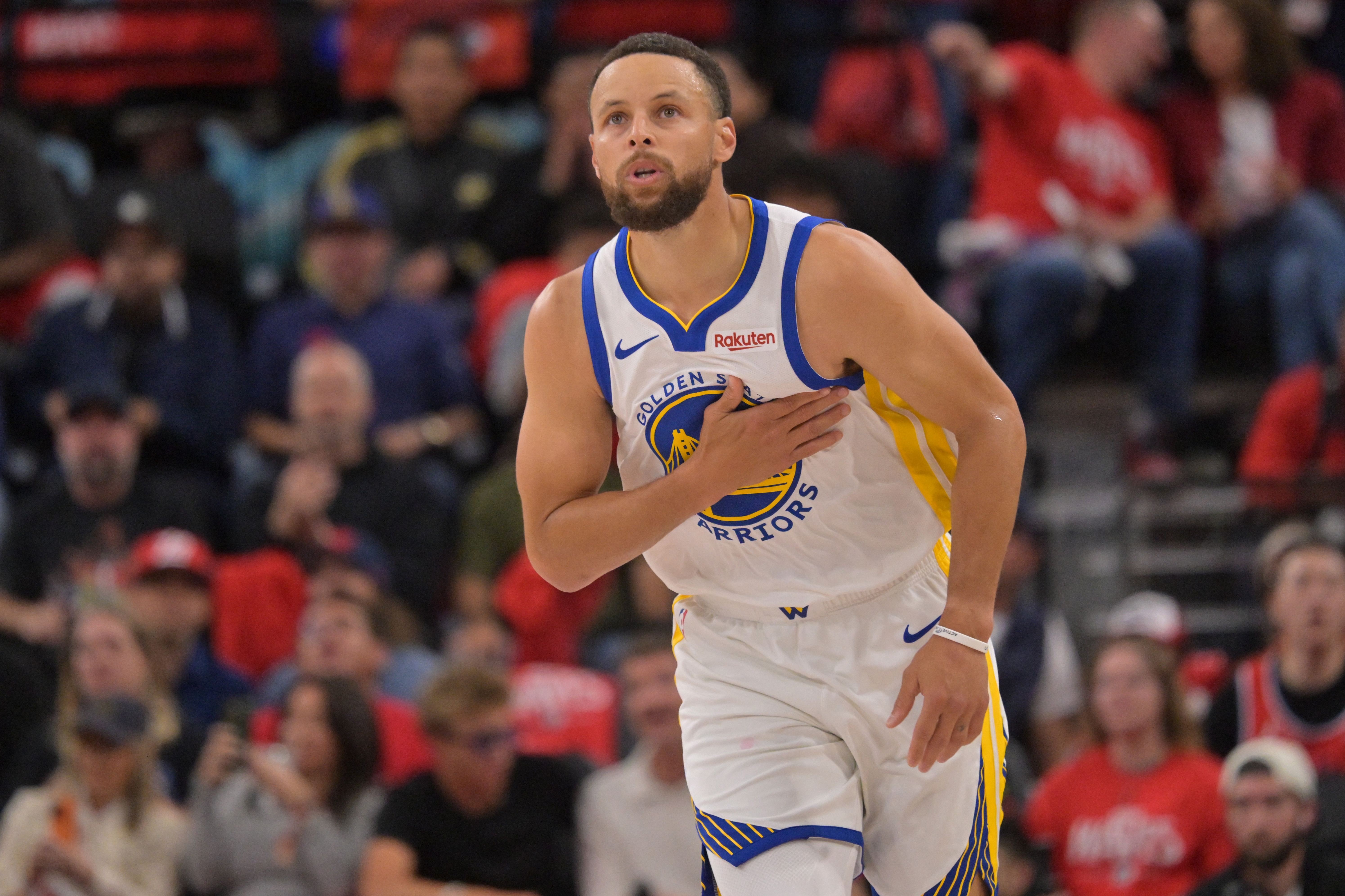 从“中国人也看NBA”到库里签李宁：二十年巨变